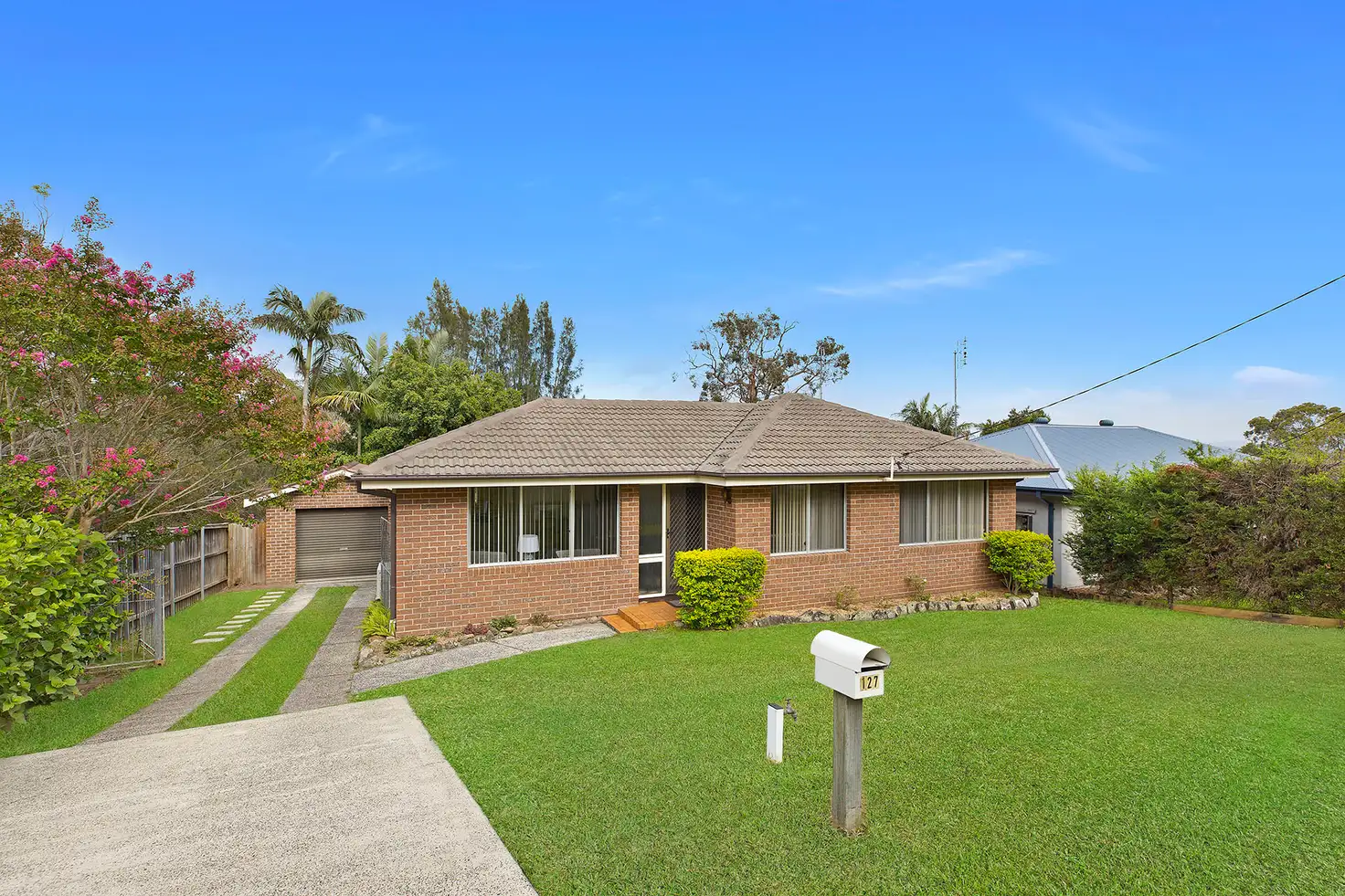 Main view of Homely house listing, 127 Cresthaven Avenue, Bateau Bay NSW 2261