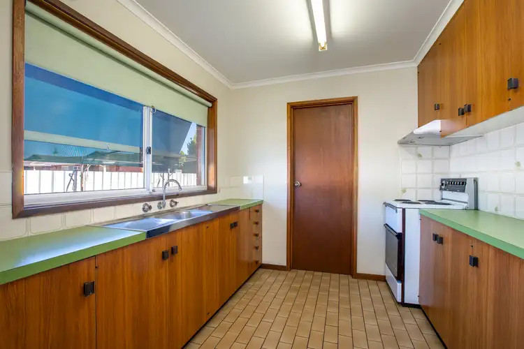 Fifth view of Homely unit listing, 3/407 Bevan Street, Lavington NSW 2641