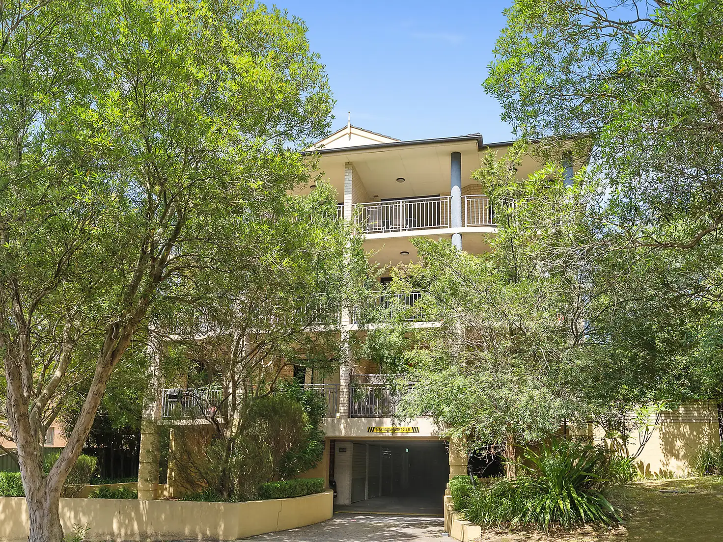 Main view of Homely unit listing, 8/1 St Georges Parade, Hurstville NSW 2220