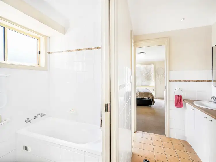 Sixth view of Homely house listing, 8 Vaughan Close, Killarney Vale NSW 2261