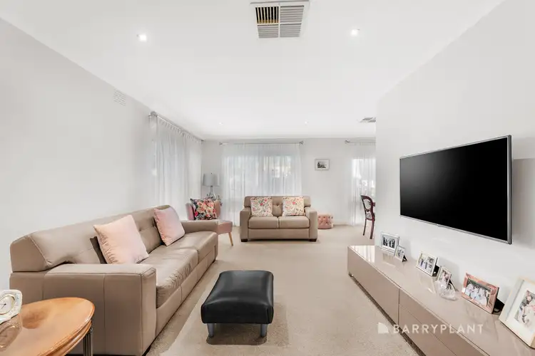 Second view of Homely house listing, 3 Winterton Court, Wantirna VIC 3152