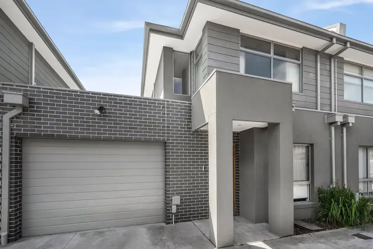Main view of Homely unit listing, 2/165 Boundary Road, Pascoe Vale VIC 3044