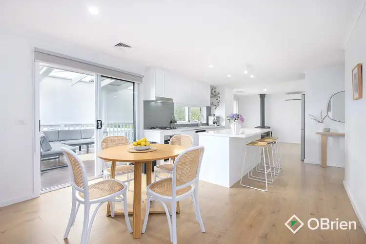 Second view of Homely house listing, 2 Kildare Court, Frankston VIC 3199