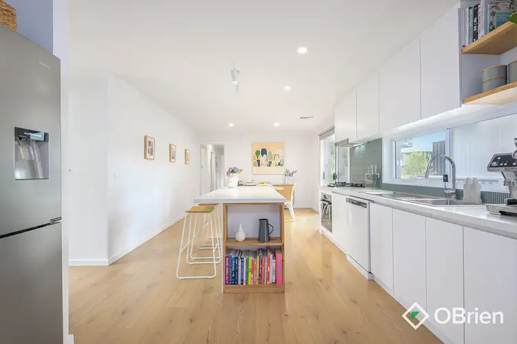 Fourth view of Homely house listing, 2 Kildare Court, Frankston VIC 3199