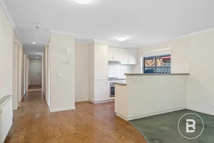 Fifth view of Homely house listing, 10 Jemacra Place, Mount Clear VIC 3350
