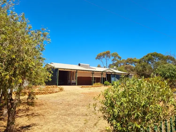 Main view of Homely house listing, 5 Carmody Place, Broomehill Village WA 6318