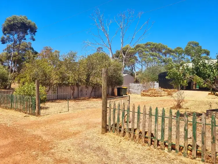 Fifth view of Homely house listing, 5 Carmody Place, Broomehill Village WA 6318