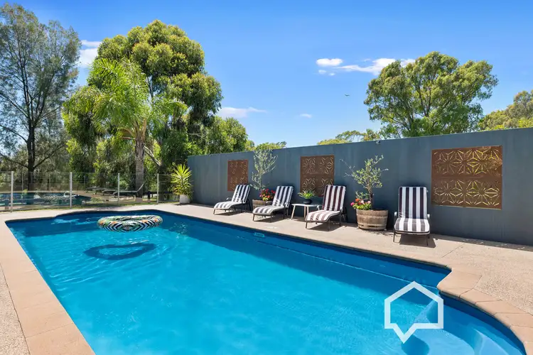 Fourth view of Homely house listing, 2 Karula Close, Kangaroo Flat VIC 3555