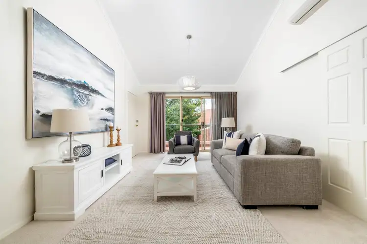 21/44 Jerrabomberra Avenue