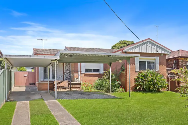 Main view of Homely house listing, 52 Federal Road, Seven Hills NSW 2147