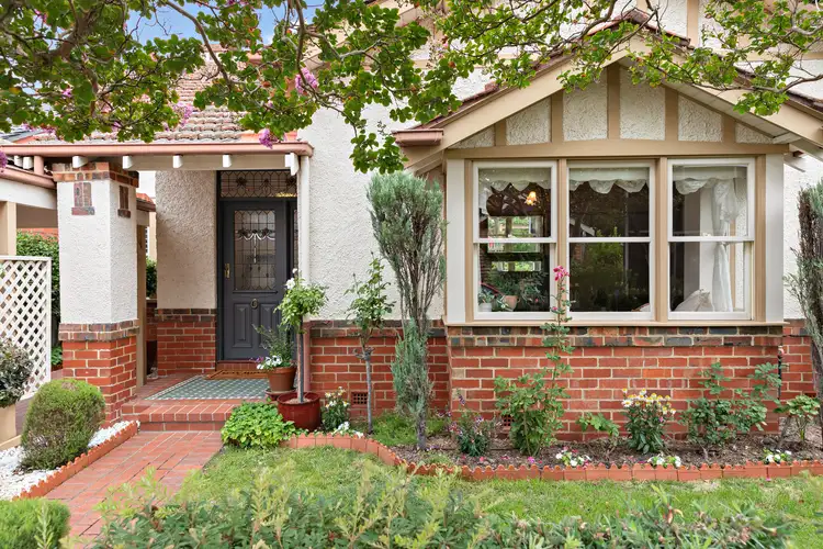 18 Munro Street