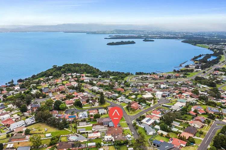 Main view of Homely house listing, 4 Kingsley Drive, Lake Heights NSW 2502