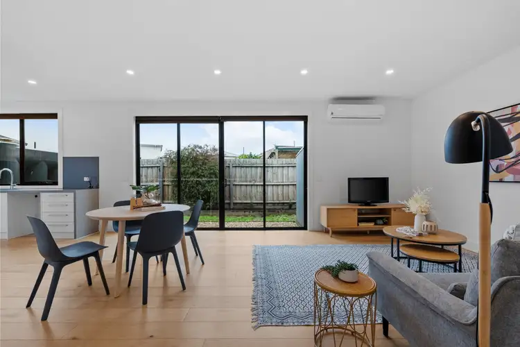 Main view of Homely unit listing, 2/157 Cheddar Road, Reservoir VIC 3073