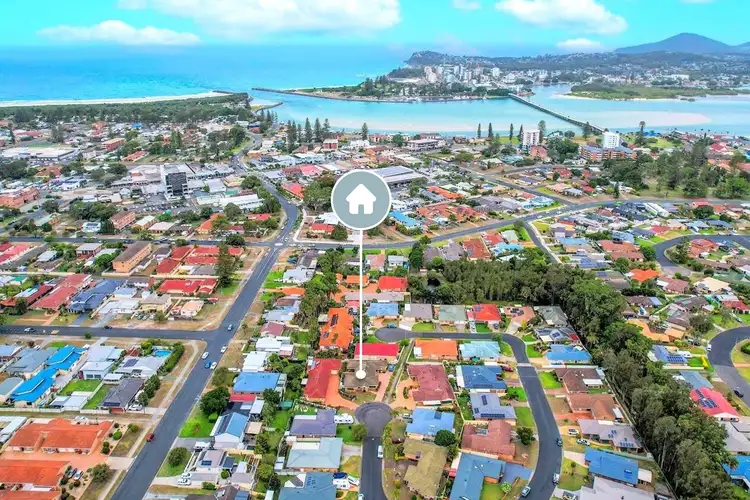 Second view of Homely villa listing, 1/9 Huntly Close, Tuncurry NSW 2428