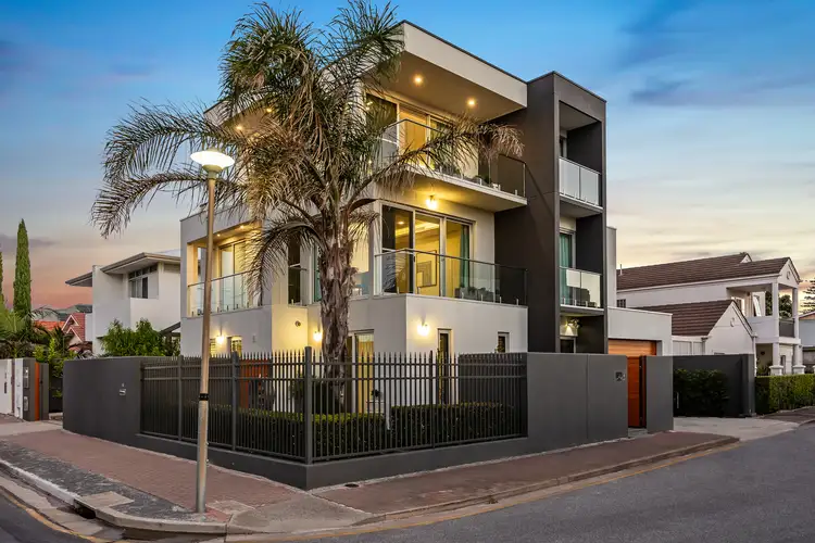 14 Kent Street, Glenelg SA 5045