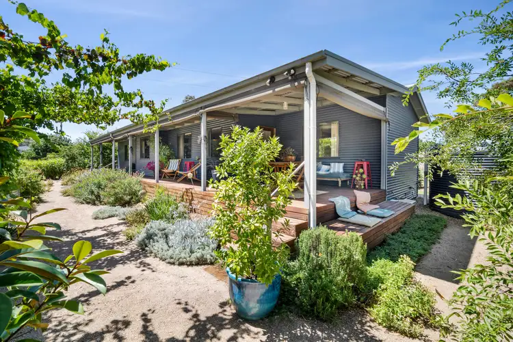 12 West Street, Clunes VIC 3370