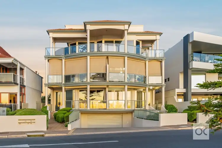 2/4 North Esplanade, Glenelg North SA 5045