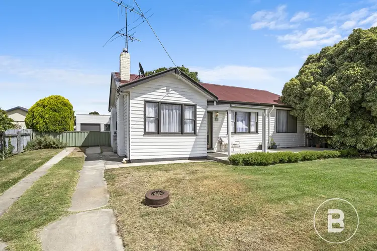 22 Eyre Street, Beaufort VIC 3373