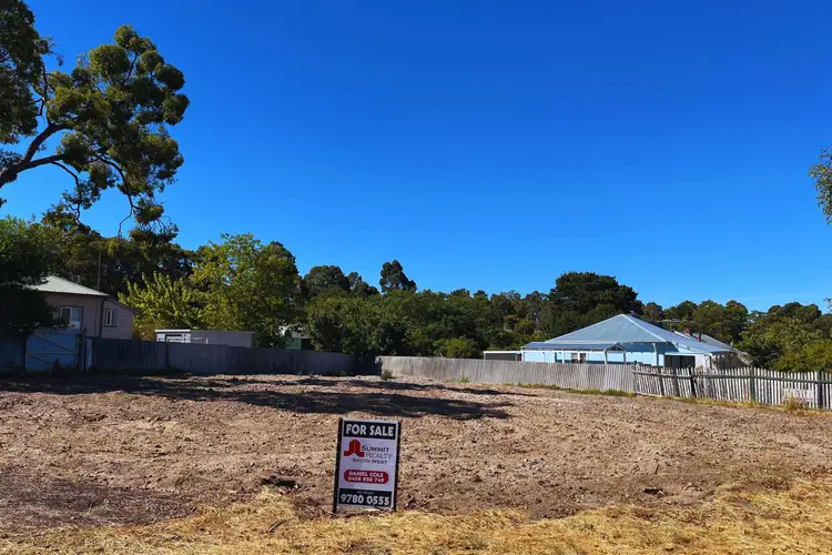19 Moore Street, Collie WA 6225