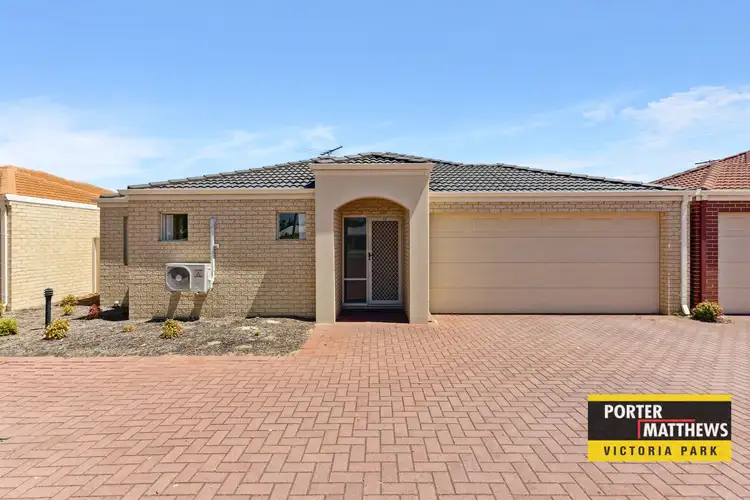 10/11 Longhurst Way, Queens Park WA 6107