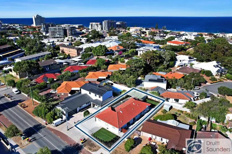 166 Elliott Road, Scarborough WA 6019
