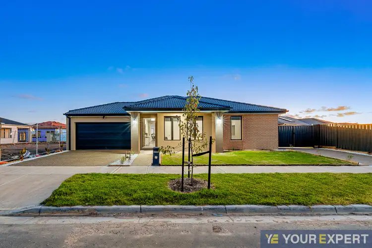 21 Narmada Road, Clyde VIC 3978