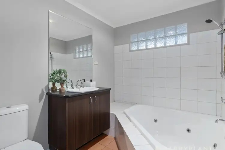 Sixth view of Homely house listing, 125 O'Connor Road, Knoxfield VIC 3180