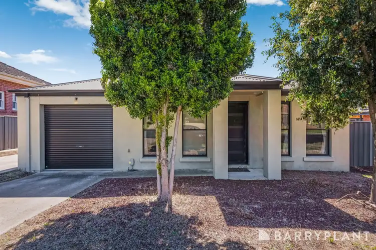 1/204-206 Neale Street