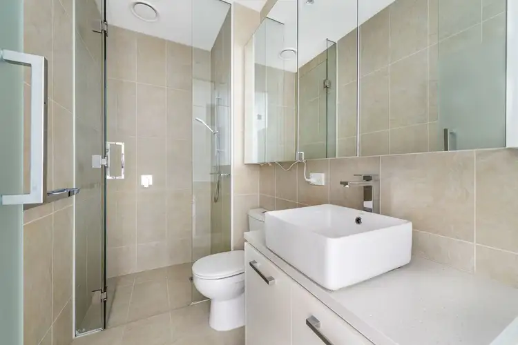 Fifth view of Homely apartment listing, 612/435 Nepean Highway, Frankston VIC 3199