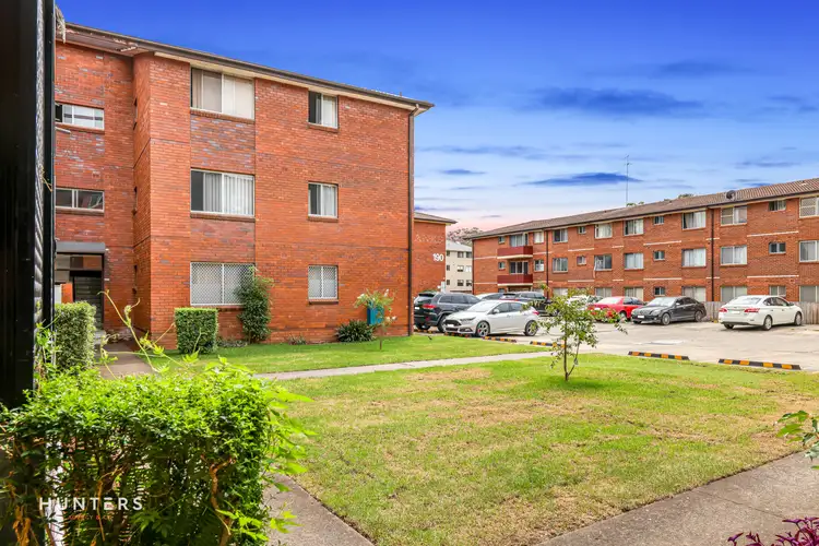 17/186-188 Sandal Crescent, Carramar NSW 2163