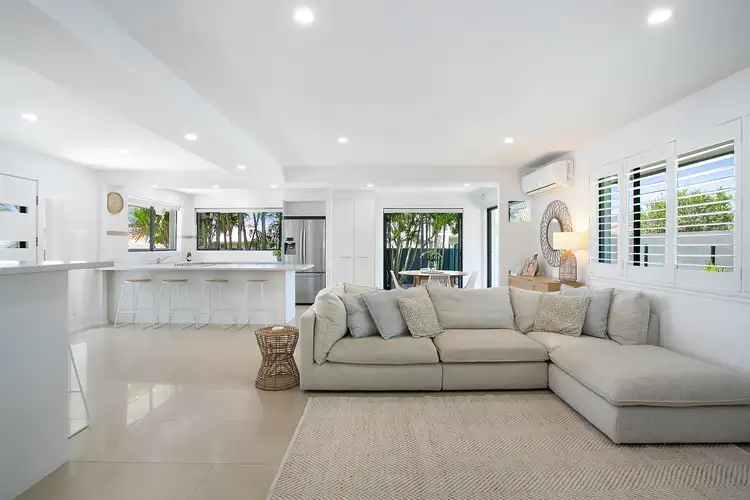 2 Eucalypt Street, Palm Beach QLD 4221