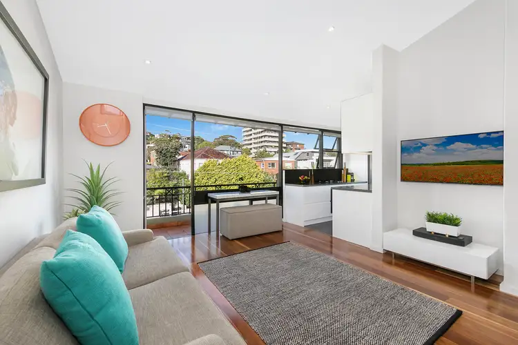6/16 Moore Road