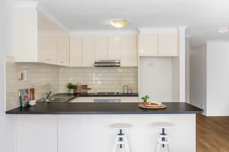 Third view of Homely apartment listing, 6/20 Union Street, Brunswick VIC 3056