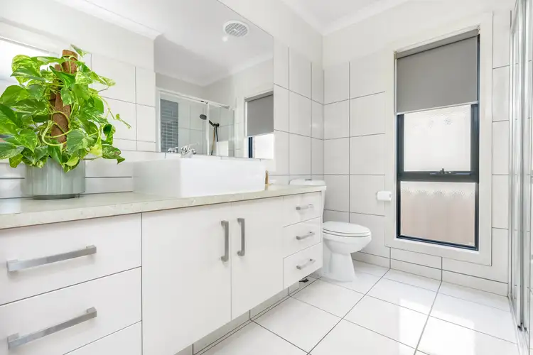 Fourth view of Homely house listing, 556 Ontario Avenue, Mildura VIC 3500