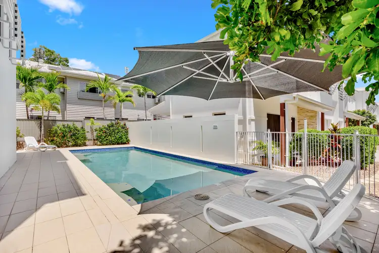 10/541 Esplanade Esplanade, Urangan QLD 4655