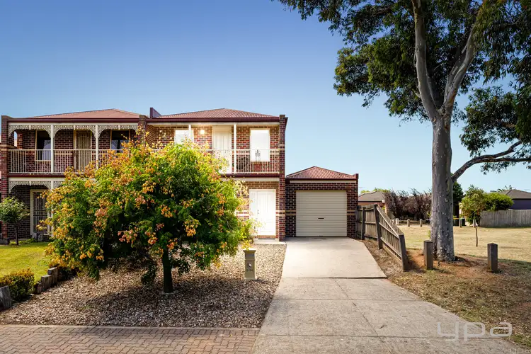2/56 Racecourse Road, Werribee VIC 3030