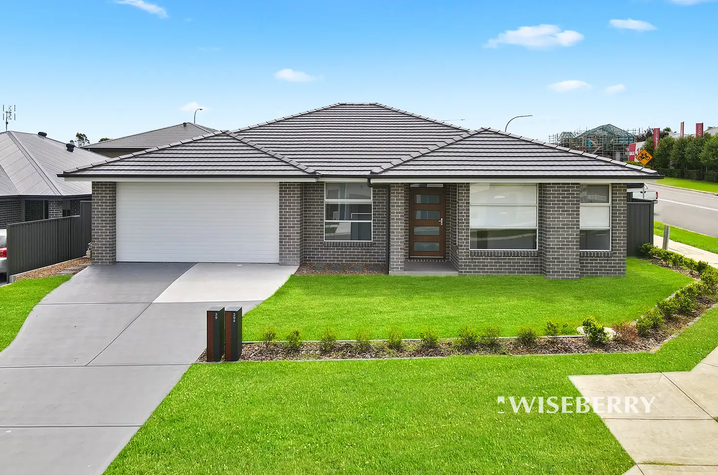 Main view of Homely house listing, 39 and 39a Caravel Street, Hamlyn Terrace NSW 2259