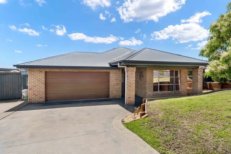 2 Heath Avenue, Aberglasslyn NSW 2320