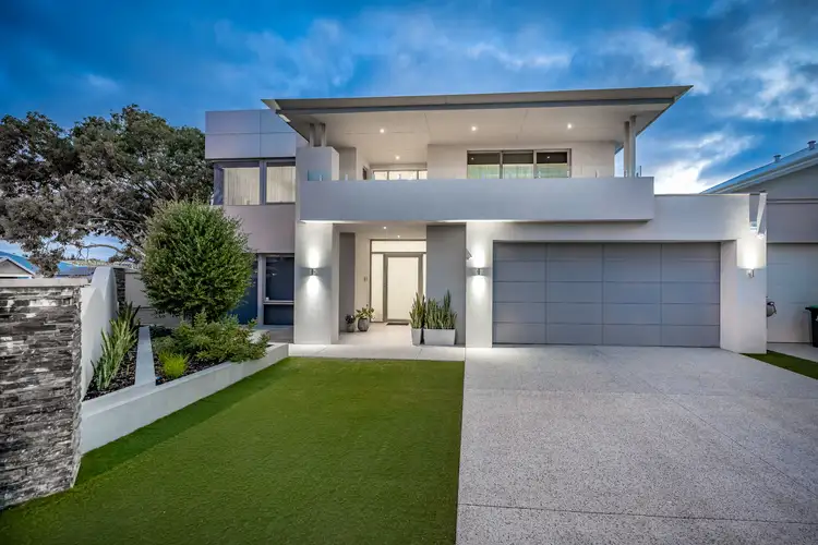 1 Spiderlily Mews, Karrinyup WA 6018