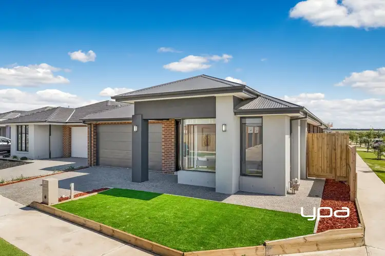 100 Lollipop Crescent, Sunbury VIC 3429