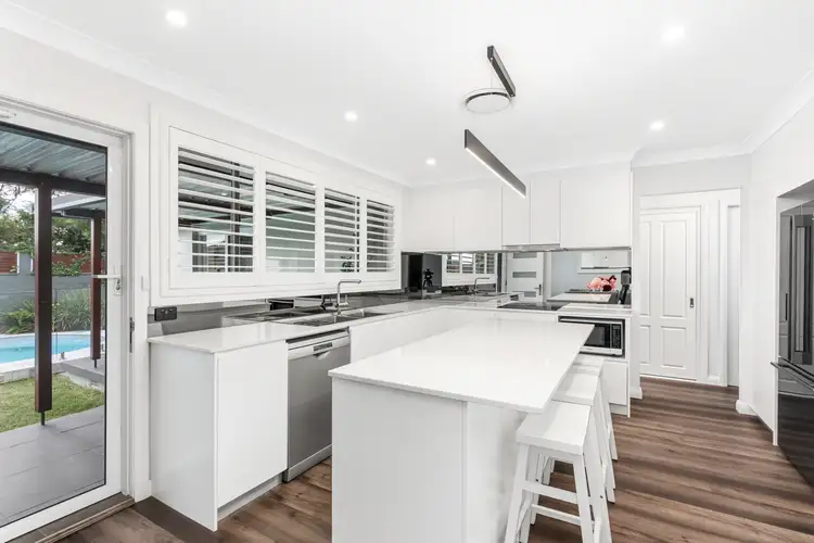 10 Southleigh Avenue, Castle Hill NSW 2154