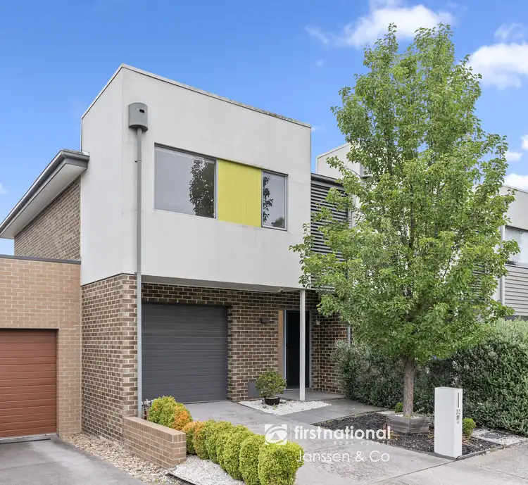 32 Bloom Avenue, Wantirna South VIC 3152