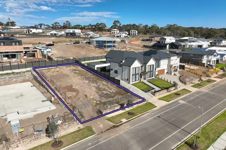 32 Iredale Promenade, Sunbury VIC 3429