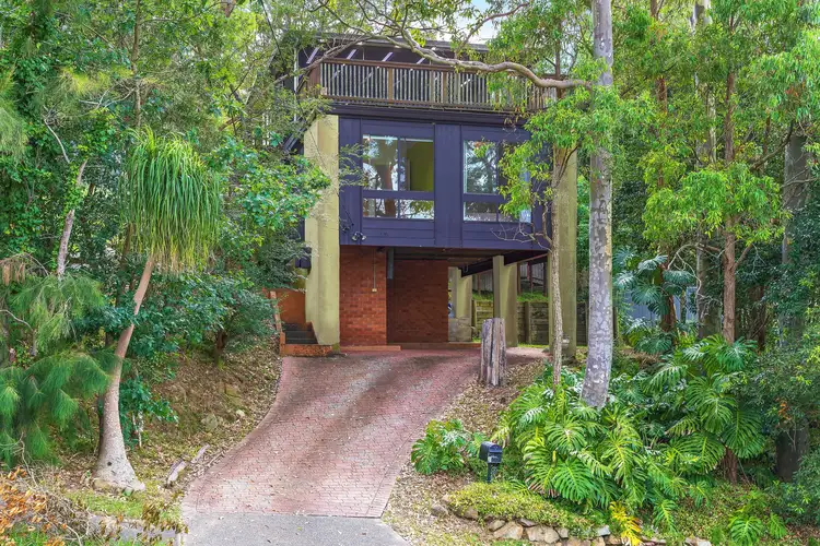 9 Hasluck Drive, Watanobbi NSW 2259