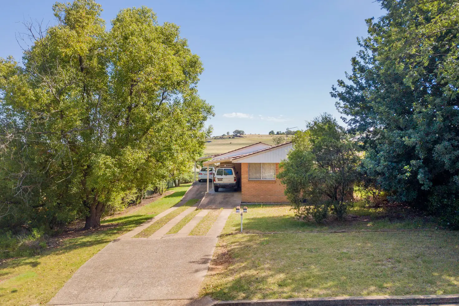 Main view of Homely block of units listing, 28 A & B Wollowra Street, Cowra NSW 2794