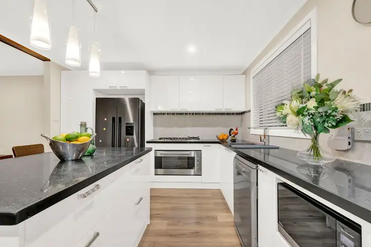 Fifth view of Homely house listing, 5 Waitara Court, Lalor VIC 3075