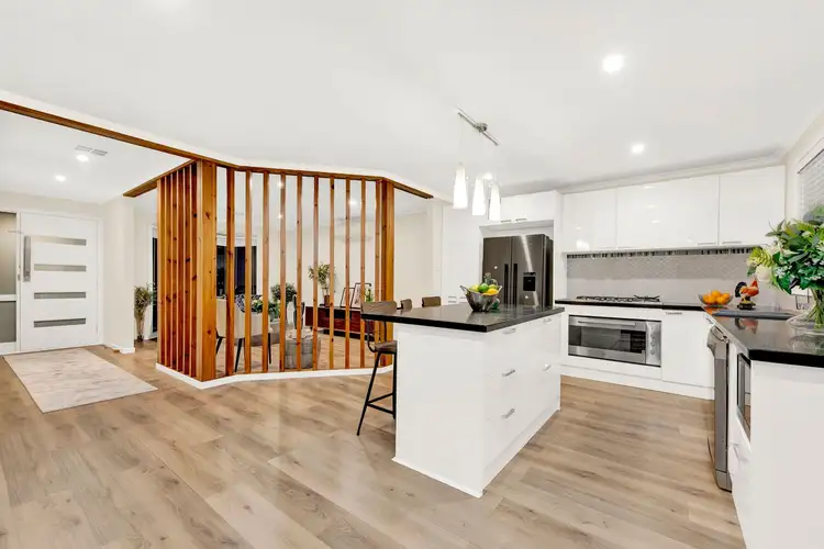 Sixth view of Homely house listing, 5 Waitara Court, Lalor VIC 3075