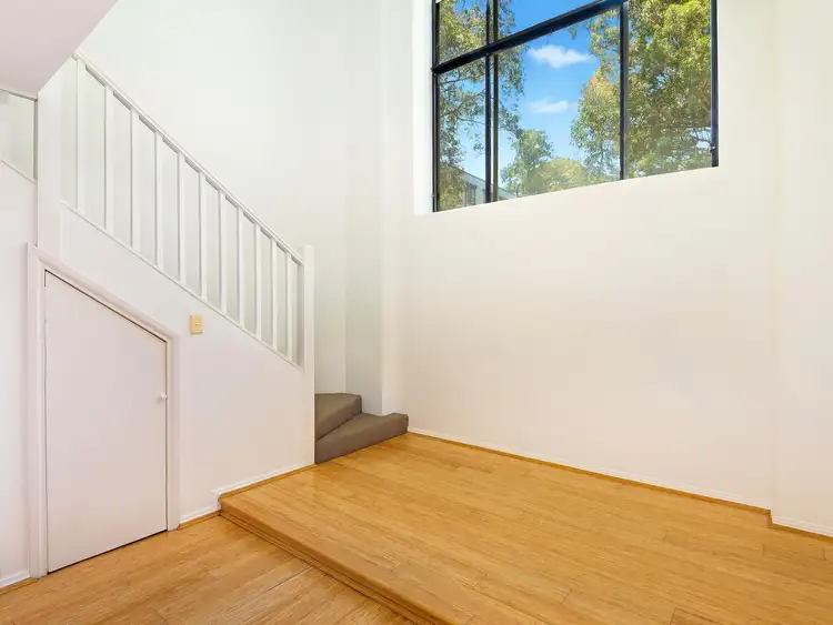Third view of Homely apartment listing, 5/102 Albion Street, Surry Hills NSW 2010