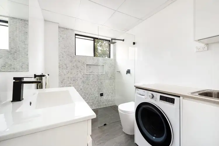 Fifth view of Homely apartment listing, 15/34-42 Dee Why Parade, Dee Why NSW 2099