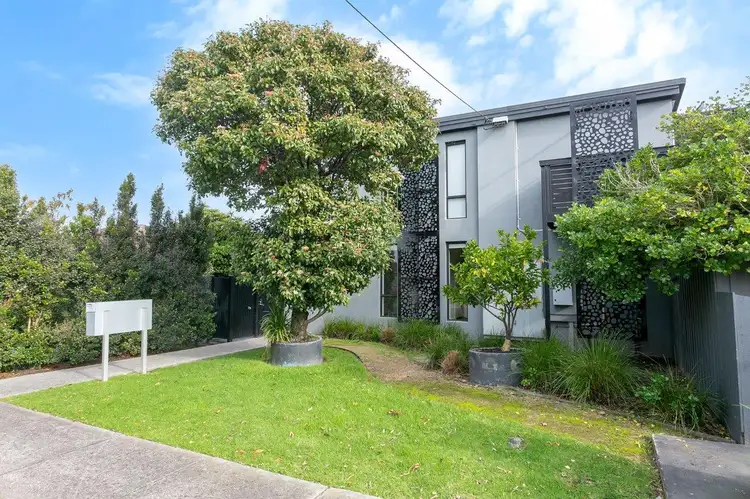 1/7 Burns Avenue, Clayton South VIC 3169